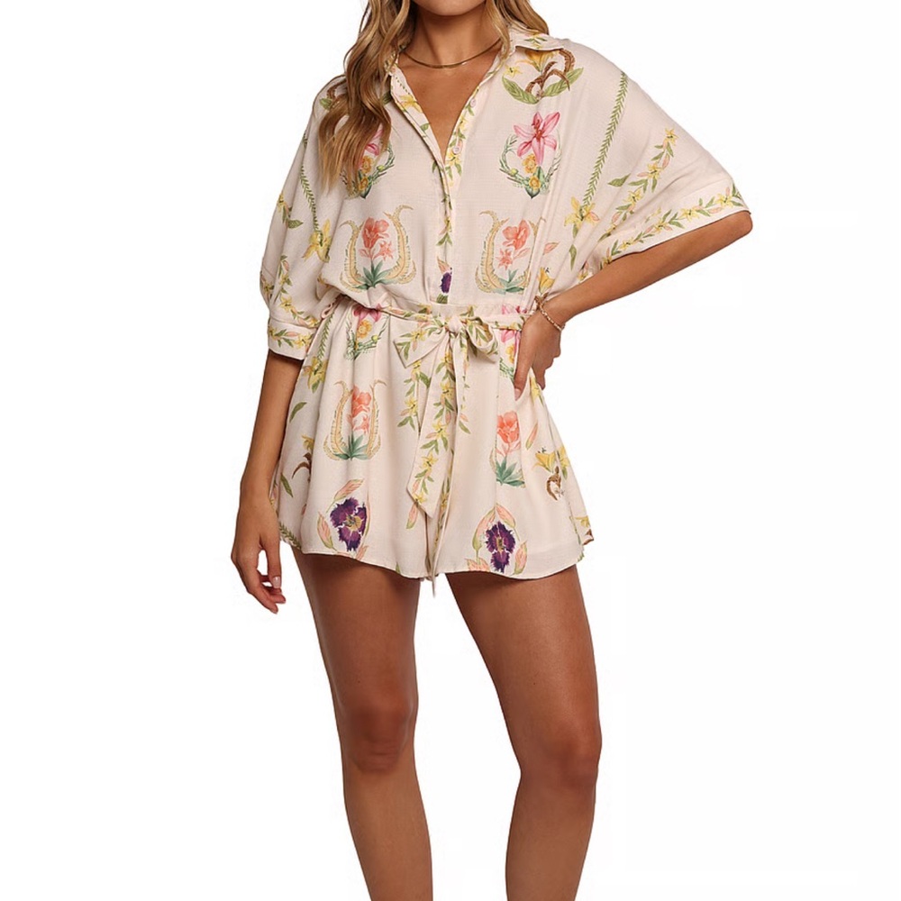 Petal & Pup Loisa playsuit size 2 NWT